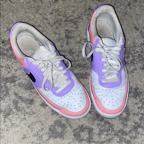 CUSTOM NIKE SNEAKERS - Picture 3 of 5